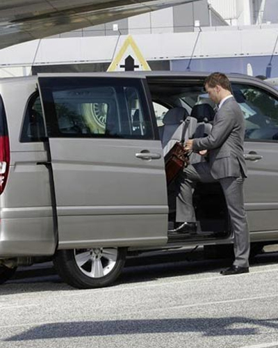 Airport Maxi Taxi